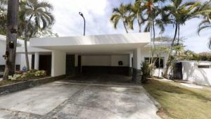       Espaciosa casa en venta en Cuesta Hermosa II, Santo Domingo.  Santo domingo
