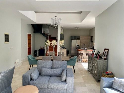 Furnished apartment for rent in Ensanche Serralles, Santo Domingo. 